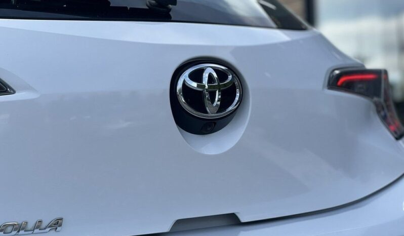 TOYOTA Corolla  | FWD (przód) | Manualna | 116 KM | Biały full
