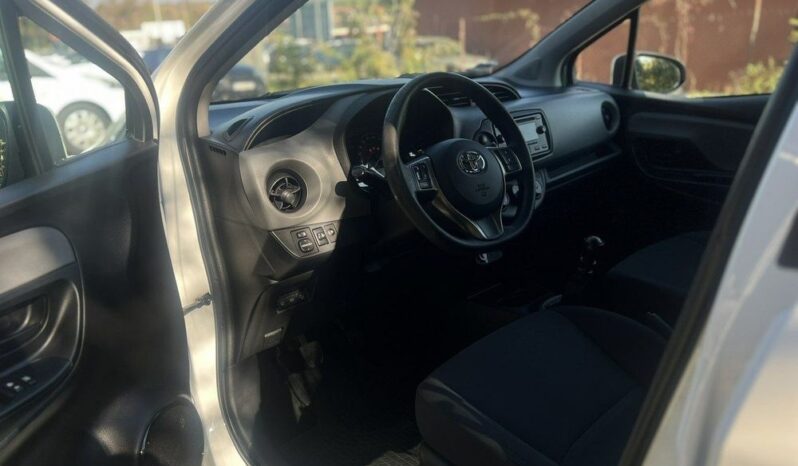 TOYOTA Yaris  | FWD (przód) | Manualna | 111 KM | Biały full