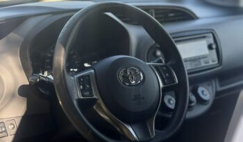 TOYOTA Yaris  | FWD (przód) | Manualna | 111 KM | Biały full