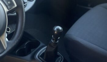 TOYOTA Yaris  | FWD (przód) | Manualna | 111 KM | Biały full