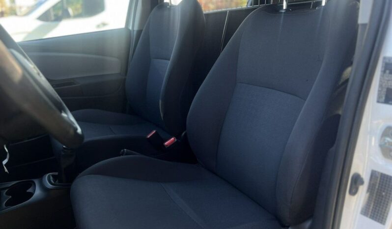 TOYOTA Yaris  | FWD (przód) | Manualna | 111 KM | Biały full