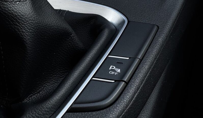 HYUNDAI I30  | FWD (przód) | Manualna | 115 KM | Biały full