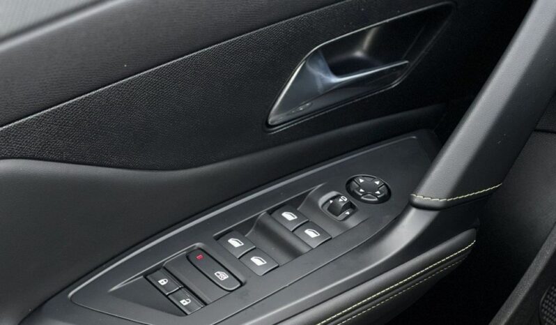 PEUGEOT 308  | FWD (przód) | Automatyczna | 130 KM | Biały full