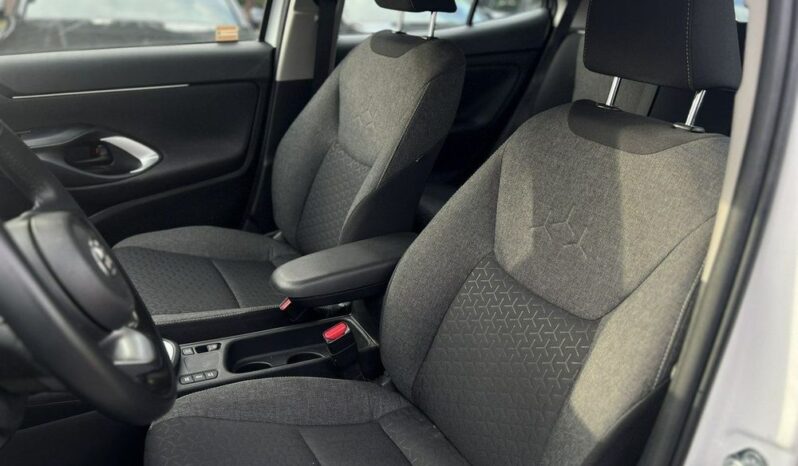 TOYOTA Yaris Cross | FWD (przód) | Automatyczna | 116 KM | Biały full