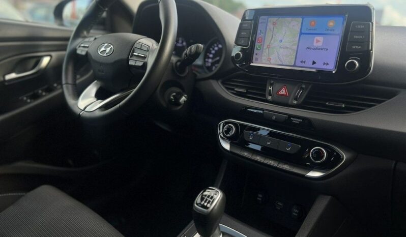 HYUNDAI I30  | FWD (przód) | Manualna | 120 KM | Srebrny full
