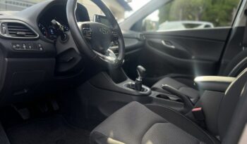 HYUNDAI I30  | FWD (przód) | Manualna | 120 KM | Srebrny full
