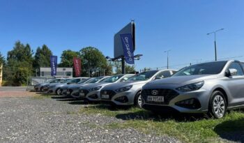 HYUNDAI I30  | FWD (przód) | Manualna | 120 KM | Srebrny full