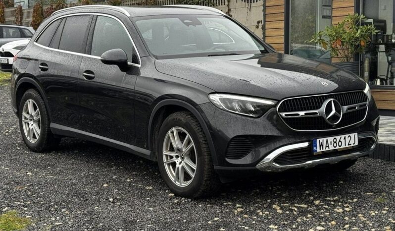 MERCEDES-BENZ GLC  | 4×4 (doł. automatycznie) | Automatyczna | 204 KM | Czarny full