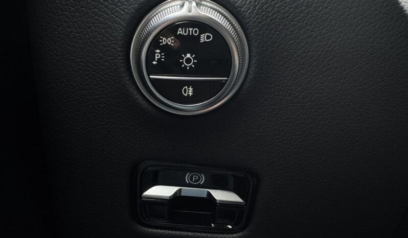MERCEDES-BENZ GLC  | 4×4 (doł. automatycznie) | Automatyczna | 204 KM | Czarny full