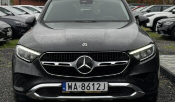 MERCEDES-BENZ GLC  | 4×4 (doł. automatycznie) | Automatyczna | 204 KM | Czarny full