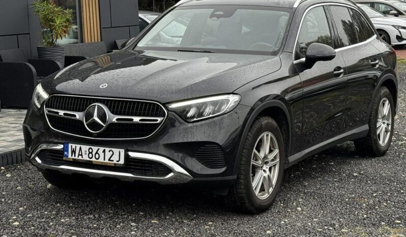 MERCEDES-BENZ GLC  | 4×4 (doł. automatycznie) | Automatyczna | 204 KM | Czarny full