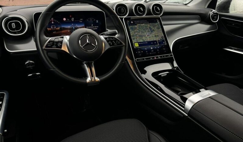 MERCEDES-BENZ GLC  | 4×4 (doł. automatycznie) | Automatyczna | 204 KM | Czarny full