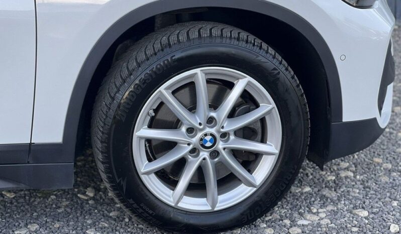 BMW X1  | 4×4 (stały) | Automatyczna | 190 KM | Biały full