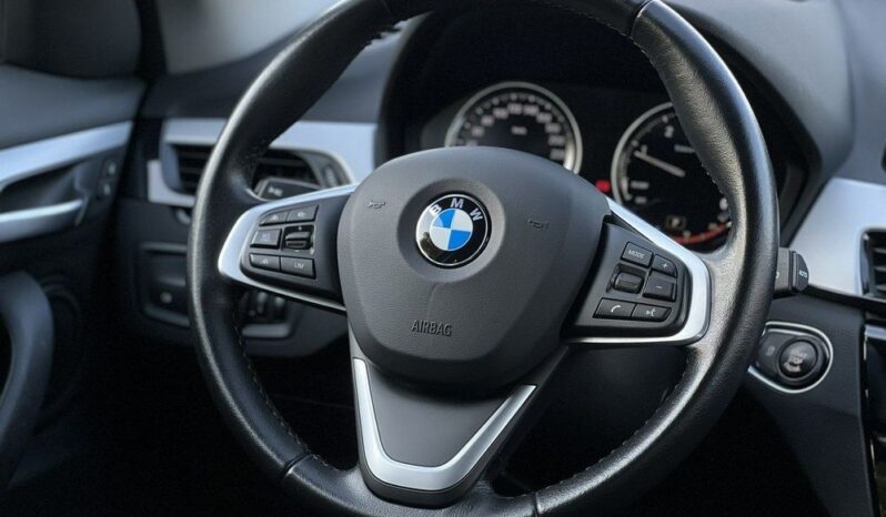 BMW X1  | 4×4 (stały) | Automatyczna | 190 KM | Biały full