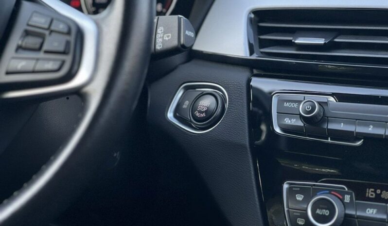 BMW X1  | 4×4 (stały) | Automatyczna | 190 KM | Biały full