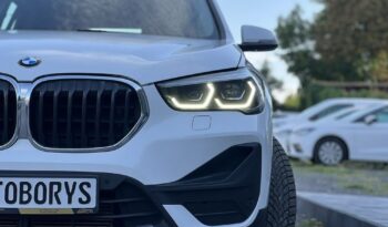 BMW X1  | 4×4 (stały) | Automatyczna | 190 KM | Biały full