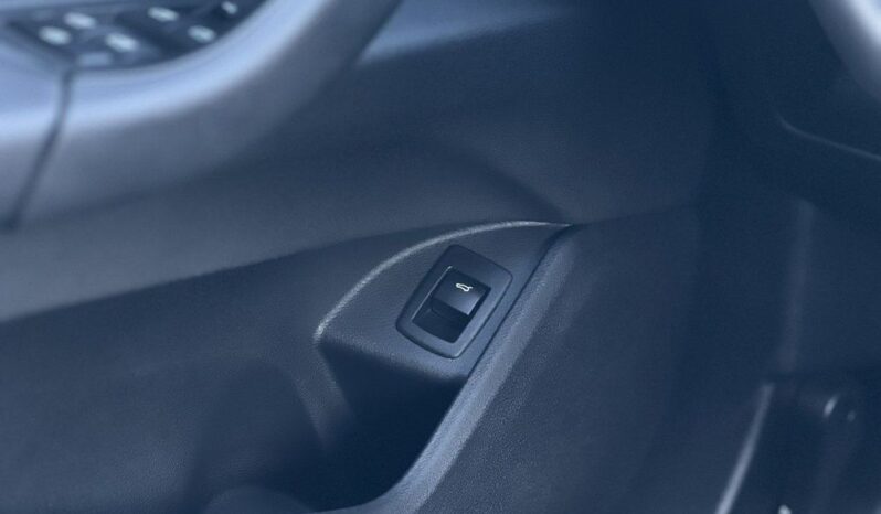 BMW X1  | 4×4 (stały) | Automatyczna | 190 KM | Biały full