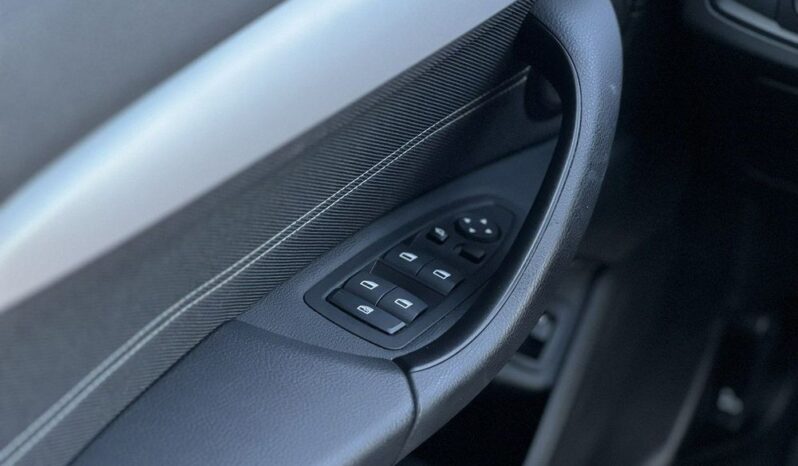 BMW X1  | 4×4 (stały) | Automatyczna | 190 KM | Biały full