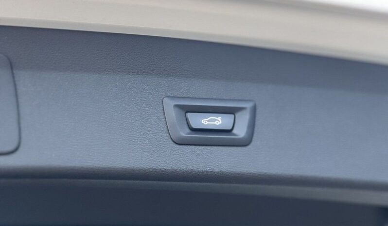 BMW X1  | 4×4 (stały) | Automatyczna | 190 KM | Biały full