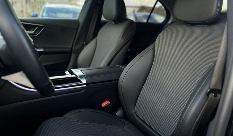 MERCEDES-BENZ Klasa C | FWD (przód) | Automatyczna | 170 KM | Czarny full