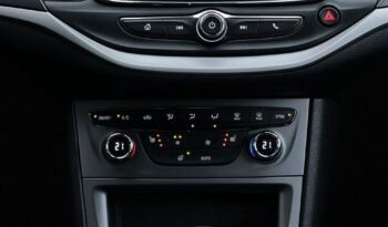 OPEL Astra | FWD (przód) | Automatyczna | 145 KM | Srebrny full