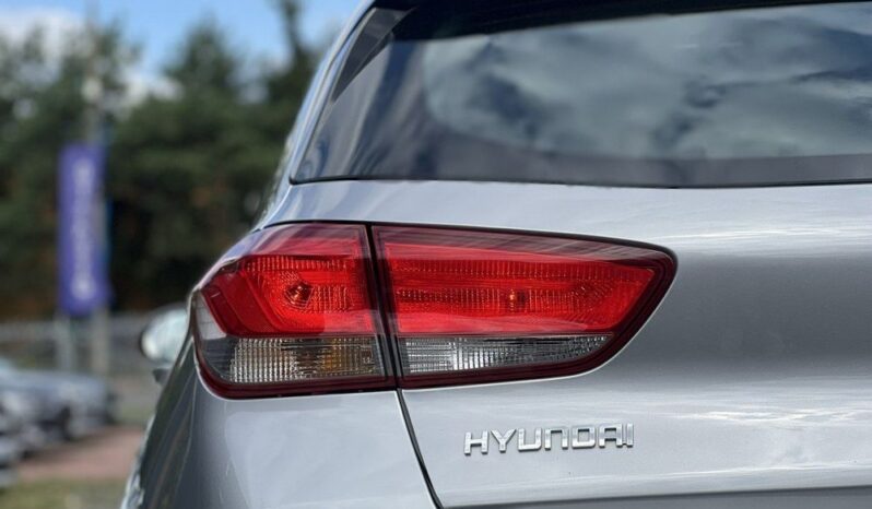 HYUNDAI I30  | FWD (przód) | Manualna | 120 KM | Srebrny full