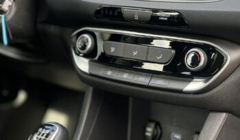 HYUNDAI I30  | FWD (przód) | Manualna | 120 KM | Srebrny full