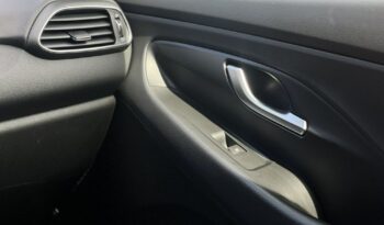 HYUNDAI I30  | FWD (przód) | Manualna | 120 KM | Srebrny full