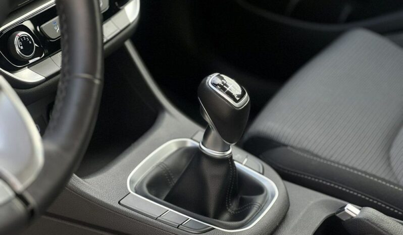 HYUNDAI I30  | FWD (przód) | Manualna | 120 KM | Srebrny full