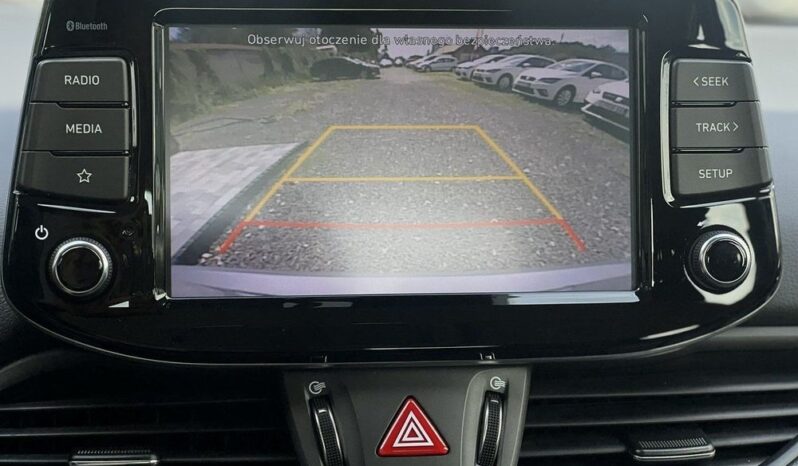 HYUNDAI I30  | FWD (przód) | Manualna | 120 KM | Srebrny full