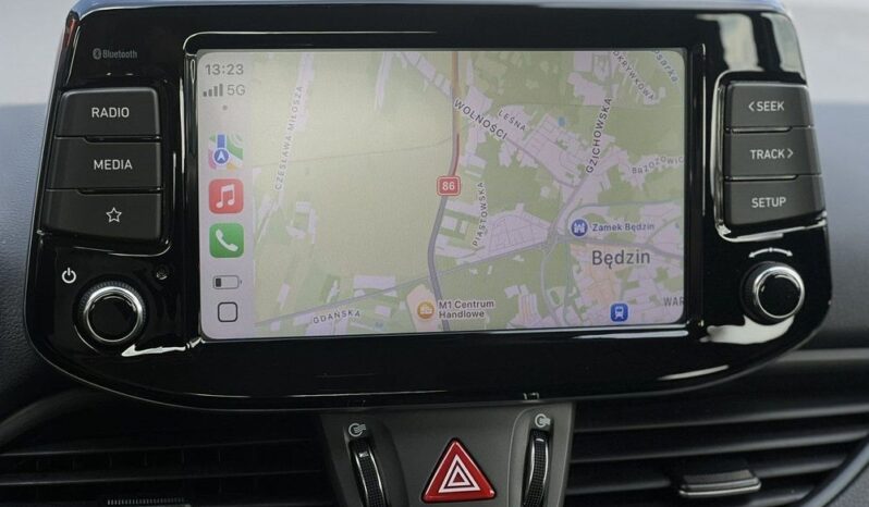 HYUNDAI I30  | FWD (przód) | Manualna | 120 KM | Srebrny full