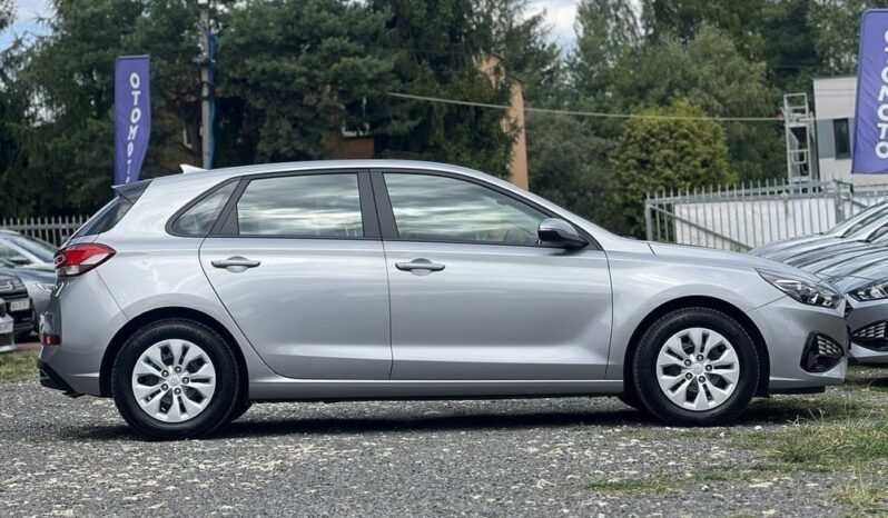 HYUNDAI I30  | FWD (przód) | Manualna | 120 KM | Srebrny full