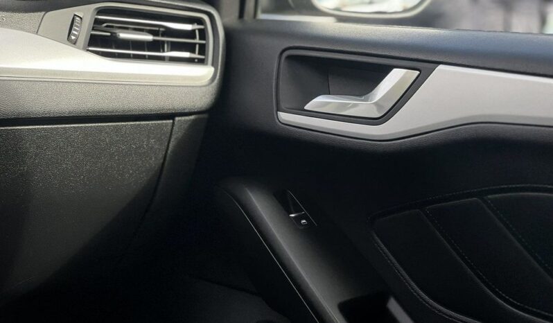 FORD Focus  | FWD (przód) | Manualna | 125 KM | Szary full