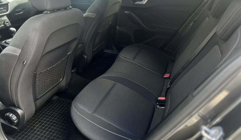 FORD Focus  | FWD (przód) | Manualna | 125 KM | Szary full