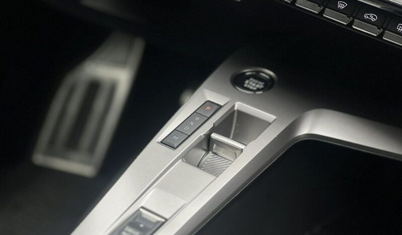 PEUGEOT 308  | FWD (przód) | Automatyczna | 130 KM | Biały full