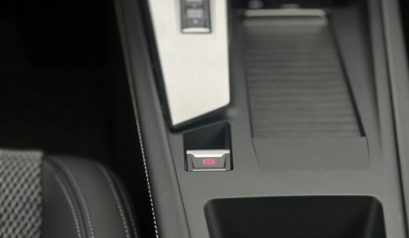 PEUGEOT 308  | FWD (przód) | Automatyczna | 130 KM | Biały full