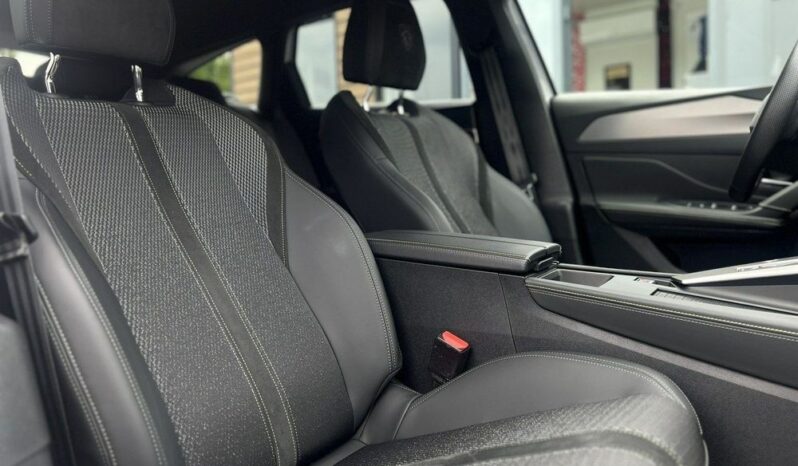 PEUGEOT 308  | FWD (przód) | Automatyczna | 130 KM | Biały full