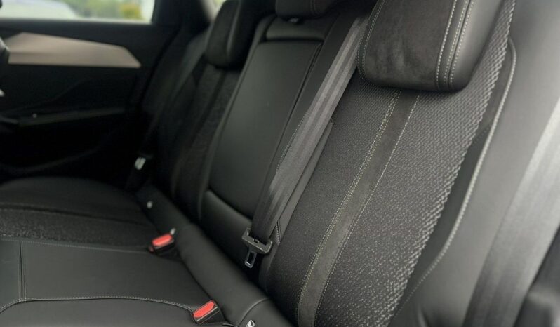 PEUGEOT 308  | FWD (przód) | Automatyczna | 130 KM | Biały full