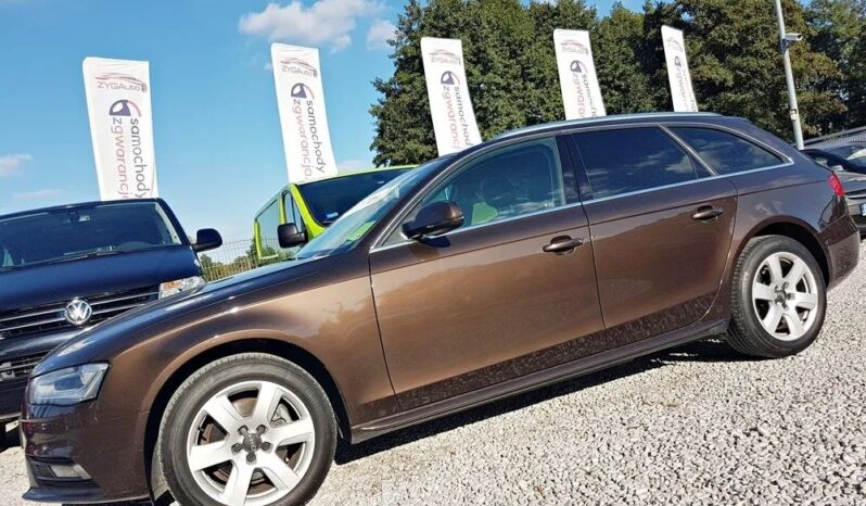AUDI A4  | FWD (przód) | Automatyczna | 143 KM | Brązowy full