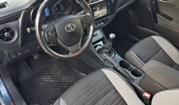TOYOTA Auris  | FWD (przód) | Manualna | 116 KM | Niebieski full