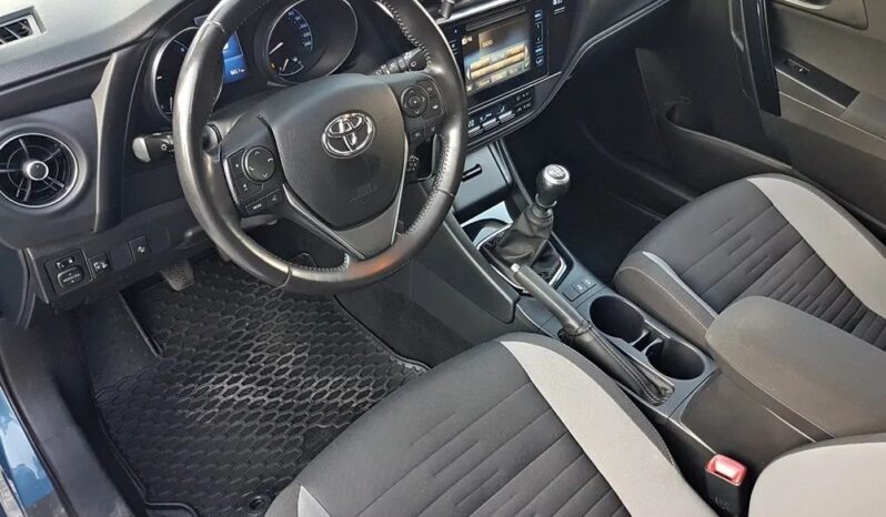 TOYOTA Auris  | FWD (przód) | Manualna | 116 KM | Niebieski full