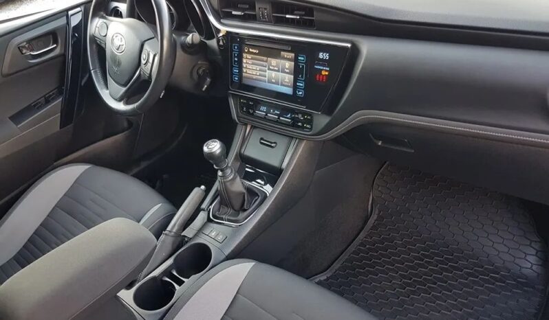 TOYOTA Auris  | FWD (przód) | Manualna | 116 KM | Niebieski full