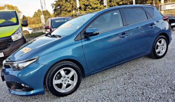 TOYOTA Auris  | FWD (przód) | Manualna | 116 KM | Niebieski full
