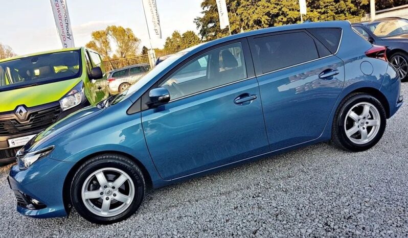 TOYOTA Auris  | FWD (przód) | Manualna | 116 KM | Niebieski full