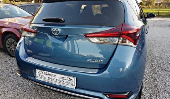 TOYOTA Auris  | FWD (przód) | Manualna | 116 KM | Niebieski full