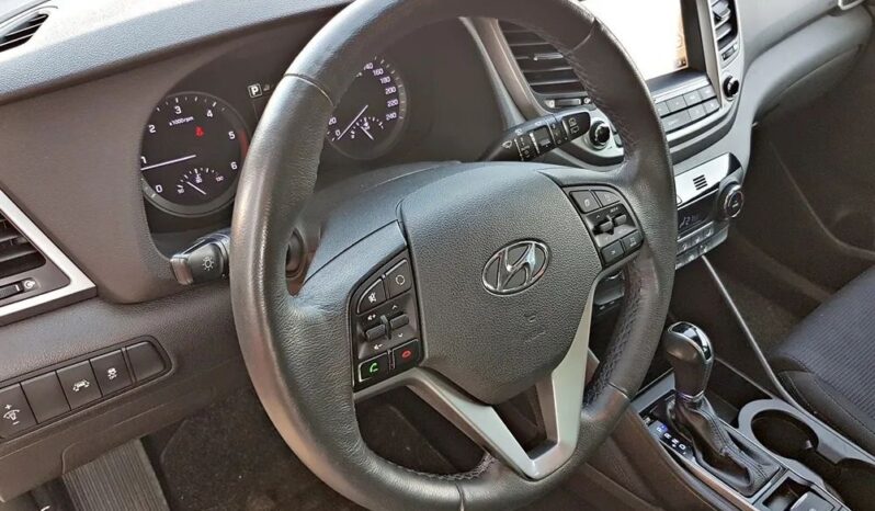HYUNDAI Tucson  | FWD (przód) | Automatyczna | 141 KM | Biały full