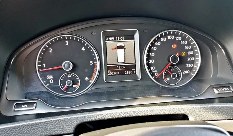 VOLKSWAGEN Multivan  | FWD (przód) | Manualna | 180 KM | Czarny full