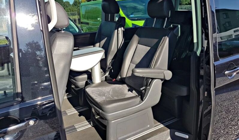VOLKSWAGEN Multivan  | FWD (przód) | Manualna | 180 KM | Czarny full