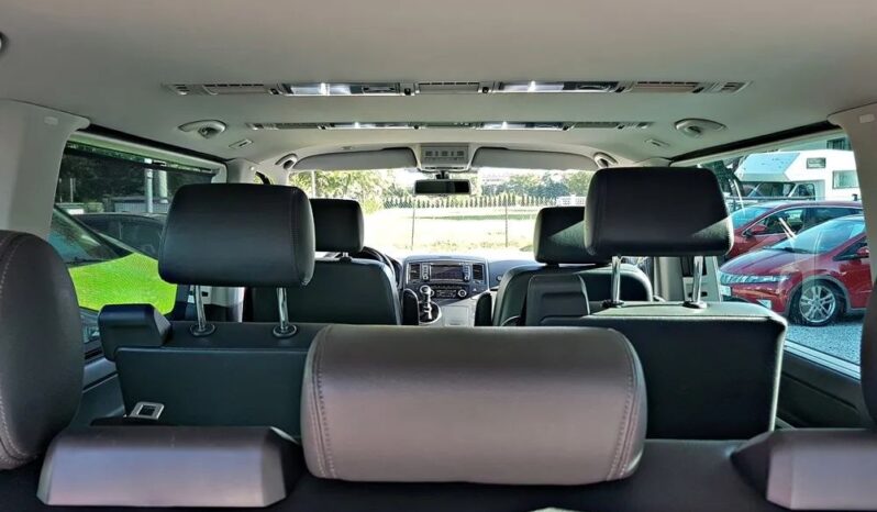 VOLKSWAGEN Multivan  | FWD (przód) | Manualna | 180 KM | Czarny full