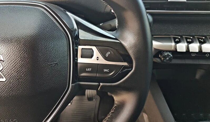 PEUGEOT 3008  | FWD (przód) | Manualna | 130 KM | Biały full